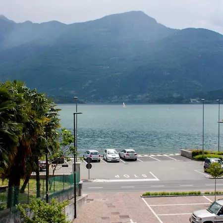 Lake Relax Apartment Domaso